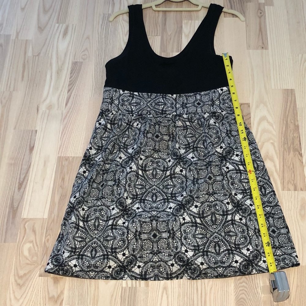 Express dress - Picture 5 of 5